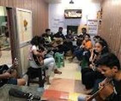 Dazler Guitar Classes Near Me In Nagpur