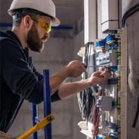 Hire Expert Electrician Contractors in Belconnen