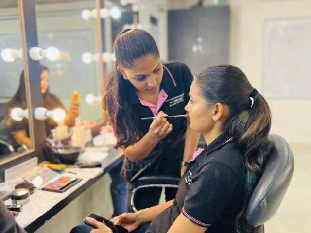 Lakme Academy Powered by Aptech Kharadi:-Nail Art Course Kharadi