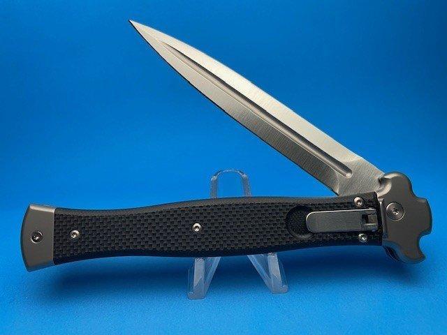 Discover Variety with the Frank B Stiletto Switchblade