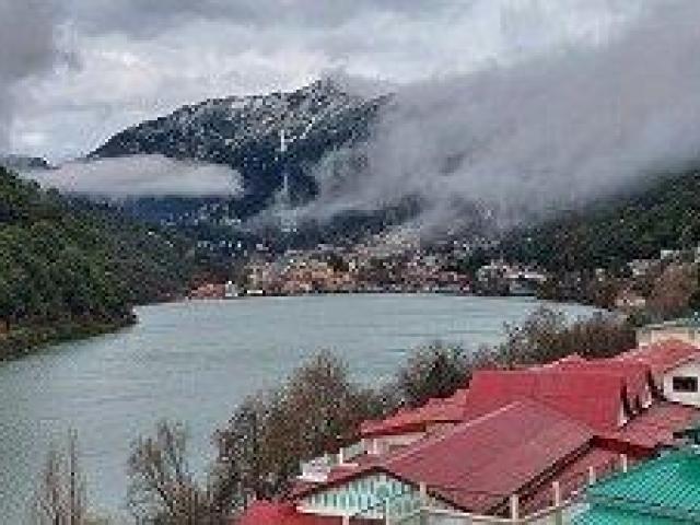 Luxury Villa for Stay in Bhimtal – Beautiful Lake & Mountain Views