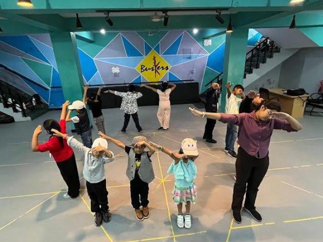 Kathak Dance Class In Mahesh Nagar – Buskers Dance Institute