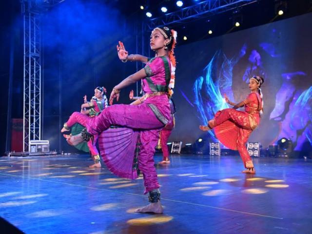 Kathak Dance Academy In Tilak Nagar – Buskers Dance Institute Tilak Nagar