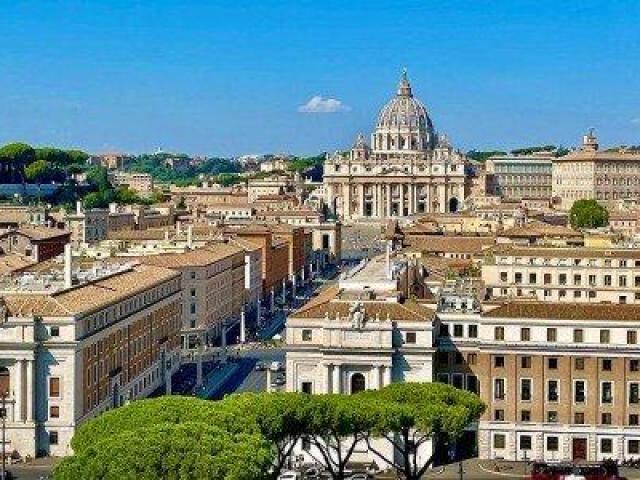 Find your custom trip with skip-the-line passes with the Vatican City Tour