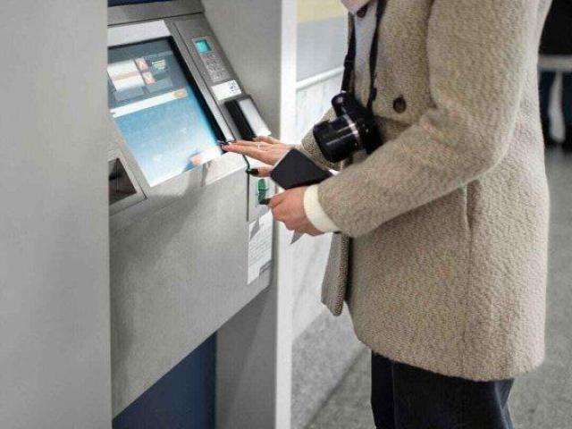 ATM For Convenience Store in Chicago | Gold Coast ATM
