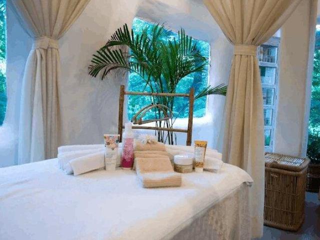 Natural Skincare Solutions for Healthy Glow