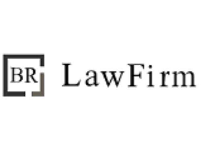 Law firm in dubai