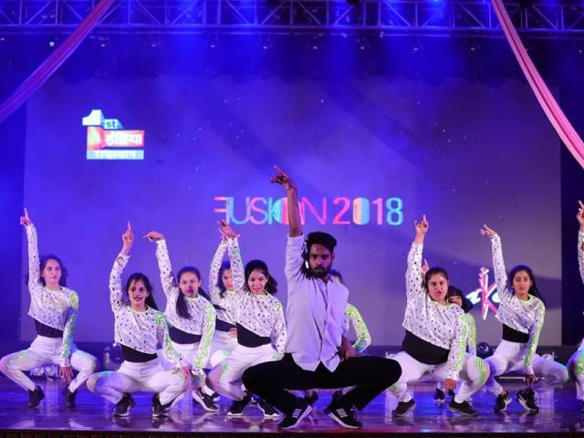 Contemporary Dance Institute In Mahaveer Nagar – Buskers Dance Institute