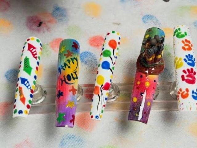 Lakmé Academy Powered By Aptech – Nail Art Course in Lajpat Nagar