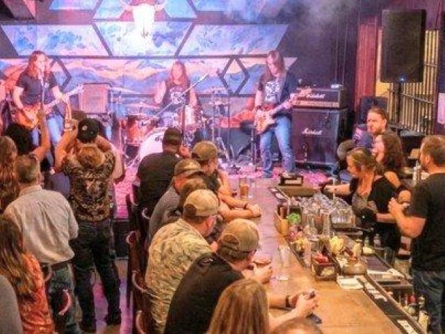 Find Best Bars with Live Music Near You in CA at Find Live Music