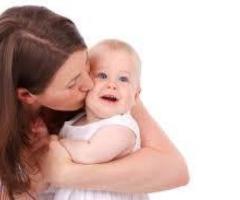 Professional & Caring Babysitters in Noida – Give Your Child the Best Care!