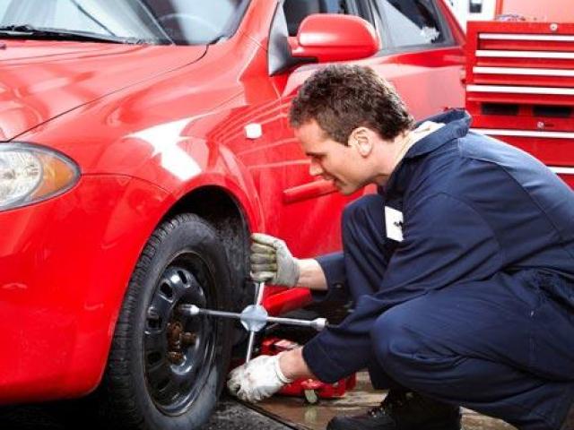 John's Auto Body & Paint | Best Body Shop Victoria