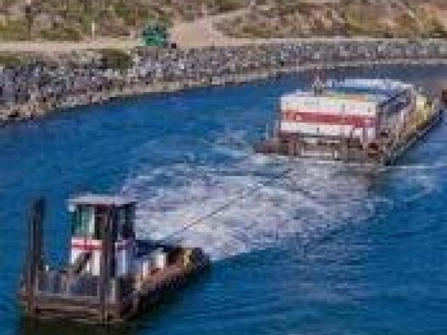 Pacific tugboat service