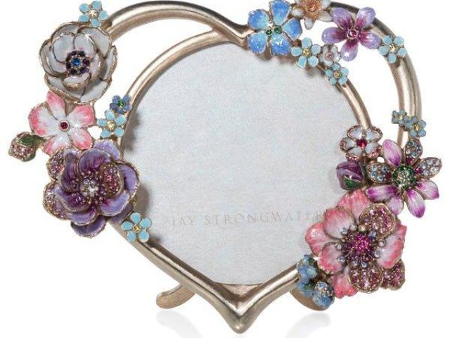 Premium Jay Strongwater Frames for Timeless Mother’s Day Gift – A Coastal Christmas