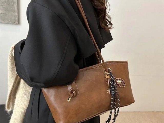 Large Capacity Pendant Tote Bag - Retro Korean Fashion Handbag