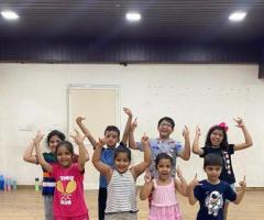 Contemporary Dance Class In Chitrakoot-Buskers Dance Institute