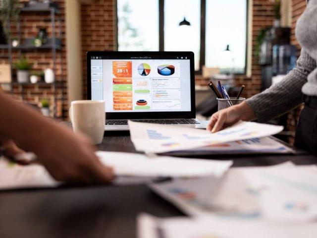 StepnGroow: Simplifying Brand Development for Your Success