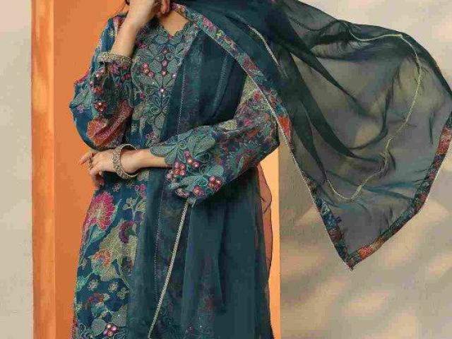 Shop Latest Farshi Salwar Suit Sets Online