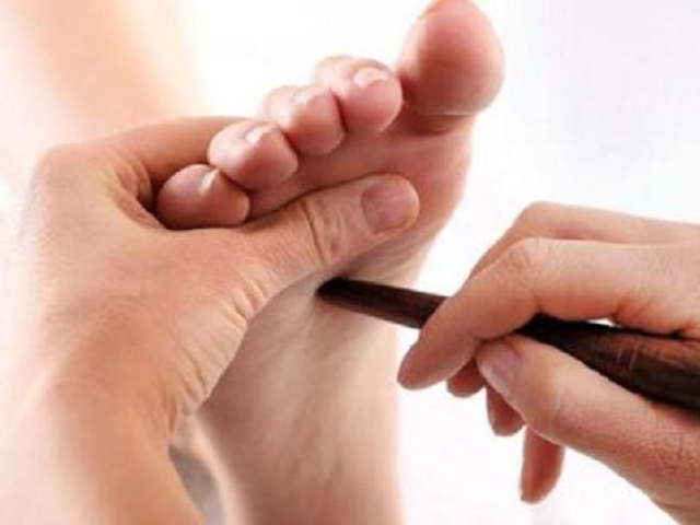 Acupressure Therapy in Delhi NCR – Heal Naturally Without Medicines