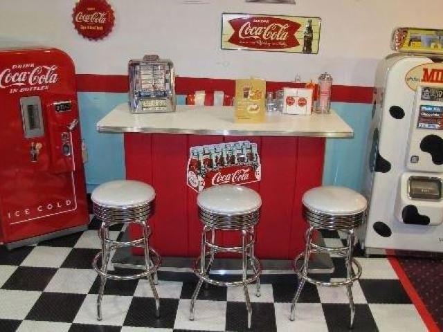 Bars and Booths provides retro-styled Custom home bars for sale