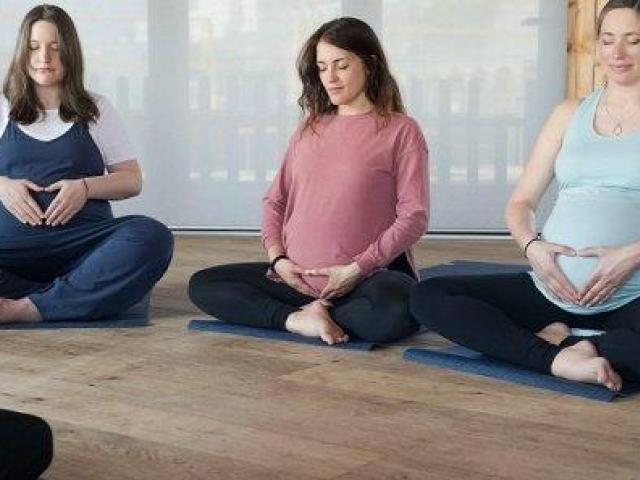 Certified Pregnancy Yoga Instructors in Delhi NCR