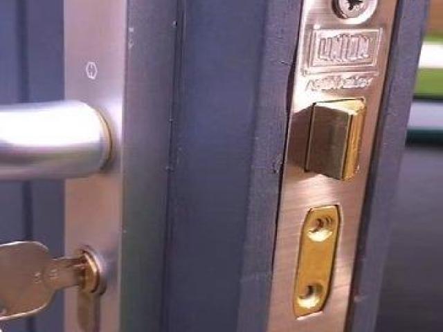 Need help with locks? Choose a trusted locksmith in Royston