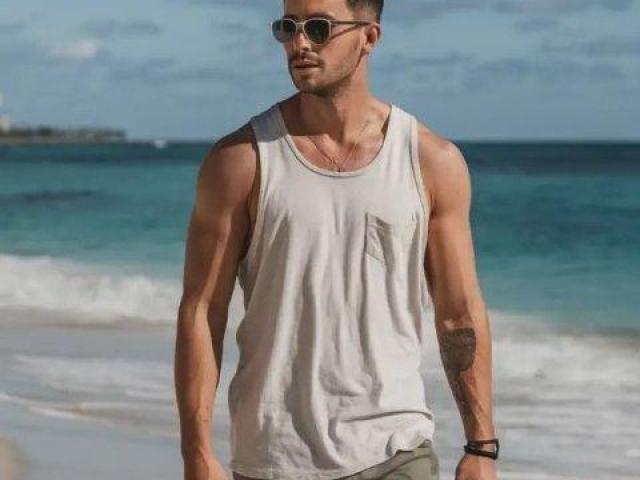 Want to Order from a Top Men's Clothing Manufacturer? Get Sharp Menswear from Alanic Clothing
