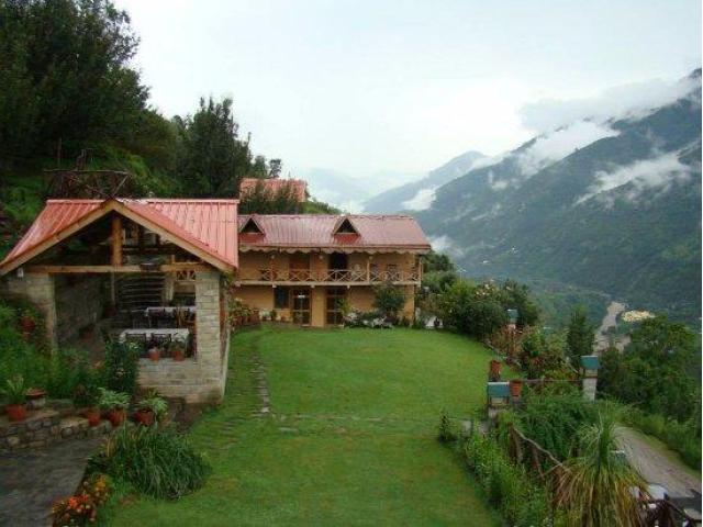Best Boutique Hotel in Kullu Manali for Authentic Himalayan Experiences